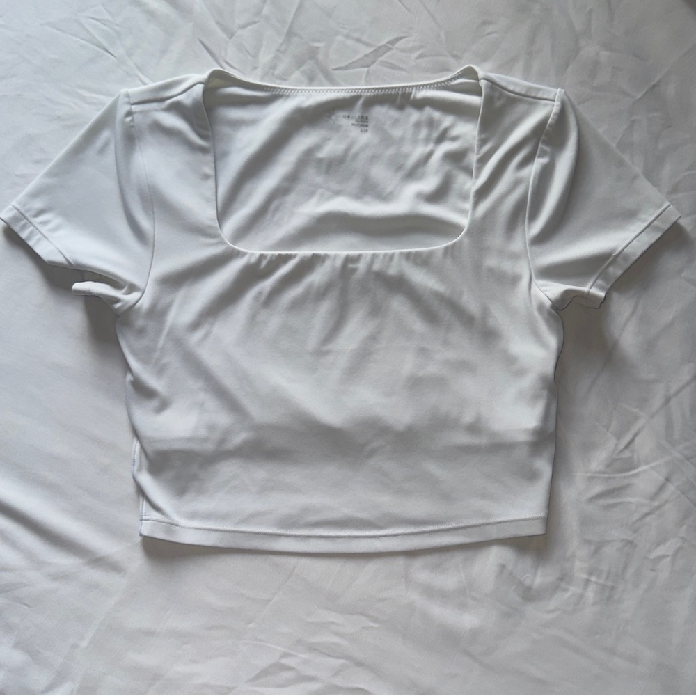 Chic White Square Neck Crop Top